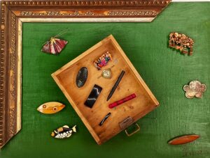 Cajón con pasadores de pelo